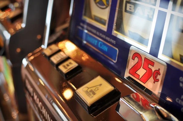 DANA, OVO, GoPay payment logos displayed on rpvip8 deposit screen